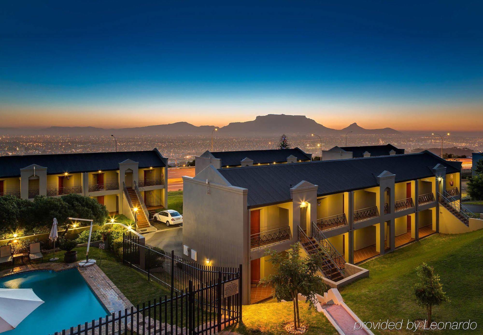 Protea Hotel By Marriott Cape Town Tyger Valley Bellville Exterior foto